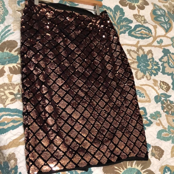 Skirt - Picture 5 of 8